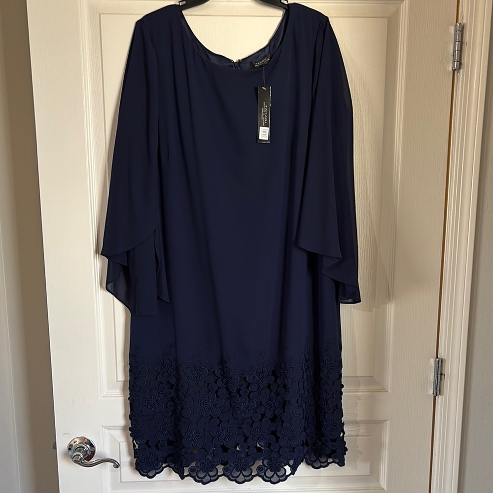 NWT Tahari Shift Style Dress, Navy, 16W